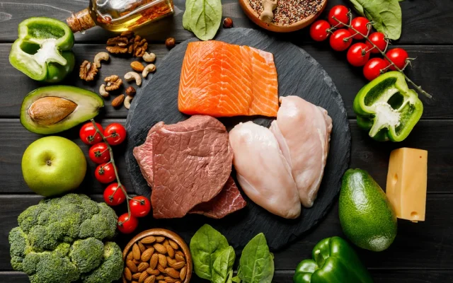 Welche Lebensmittel sind während der ketogenen Diät erlaubt? 
